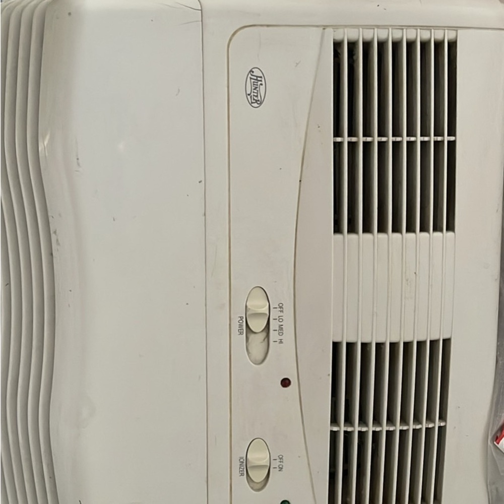 Haier White Air Purifier